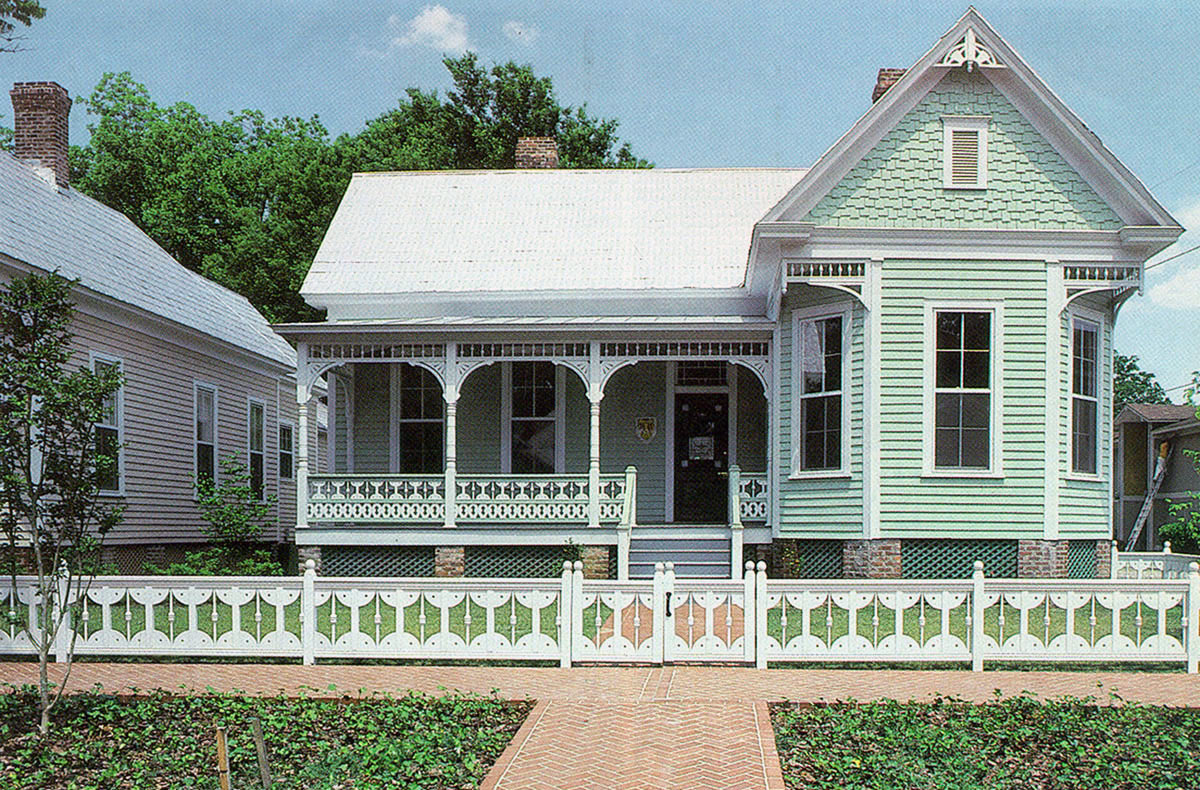 Fairoaks Square Historic District in Selma, AL photo 8